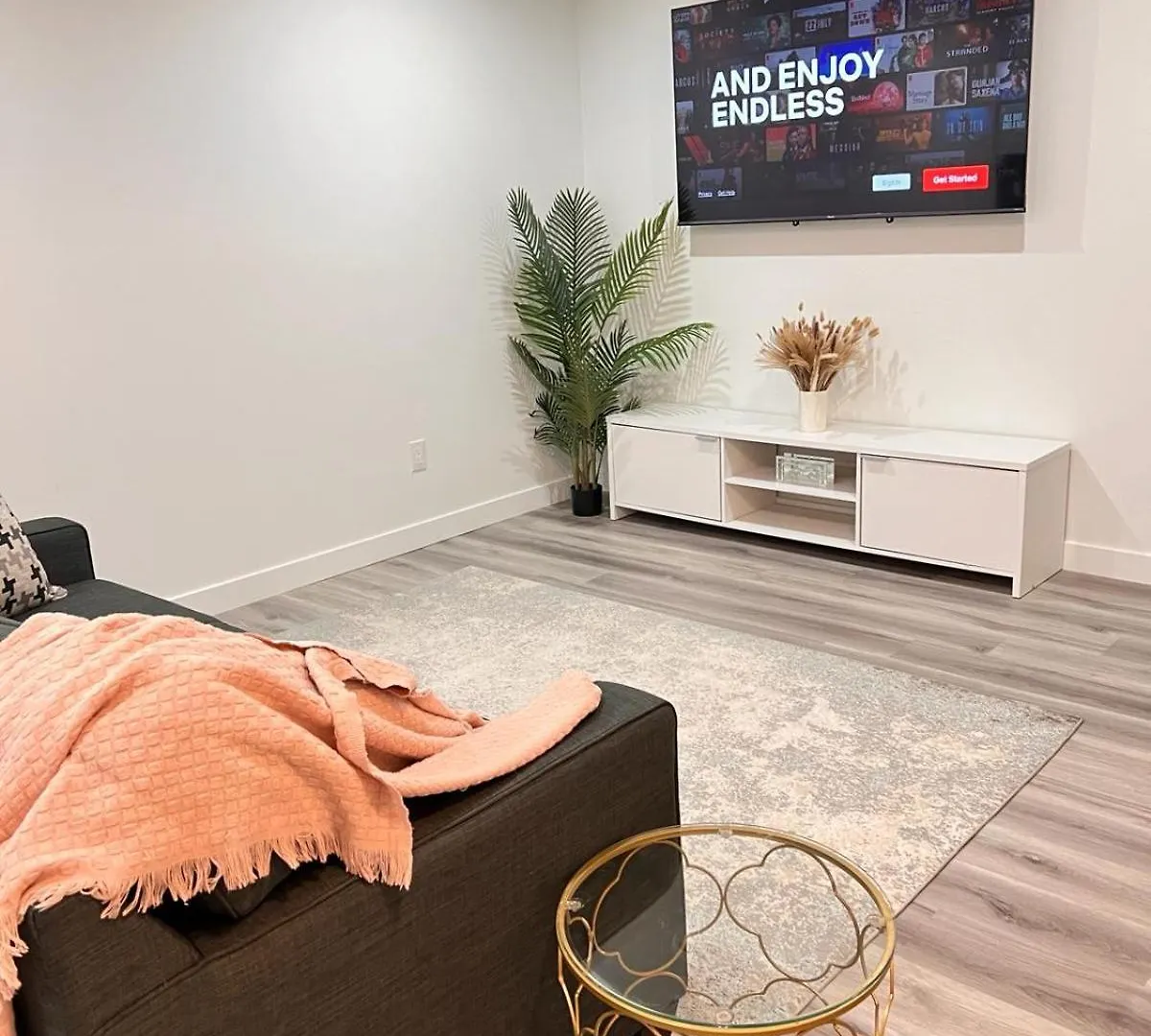 Cozy Corner - 1 bedroom suite - 15 mins from airport YYC 0*,
